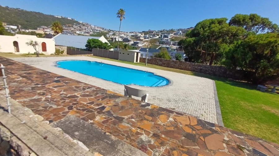 2 Bedroom Property for Sale in Vakansieplaas Western Cape